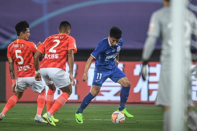 余嘉豪18分王哲林13分10篮板 浙江力克上海